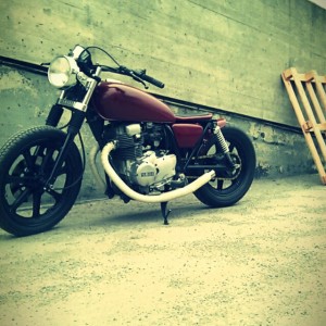 red xs400 2