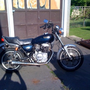 here she is... my 1981 xs400 special