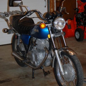 I owned a 1980 XS400GS back in 1984.  I rode it about 5K miles - including a week long journey from San Antonio to Denver and back.  I found it easy t