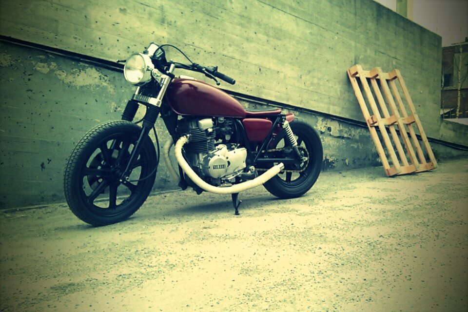 red xs400 2