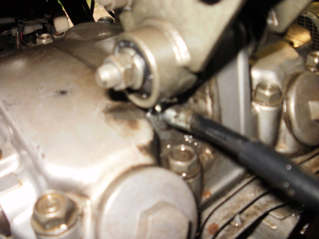 tach cable to engine
