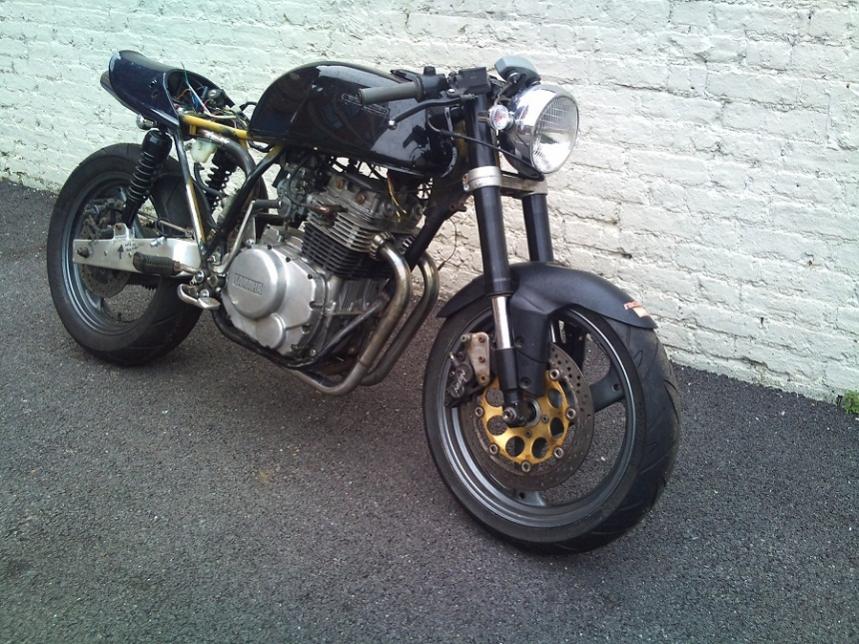 xs 250 cafe racer with Rs 125 forks