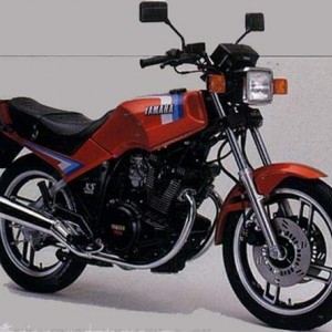 Yamaha XS400R 83